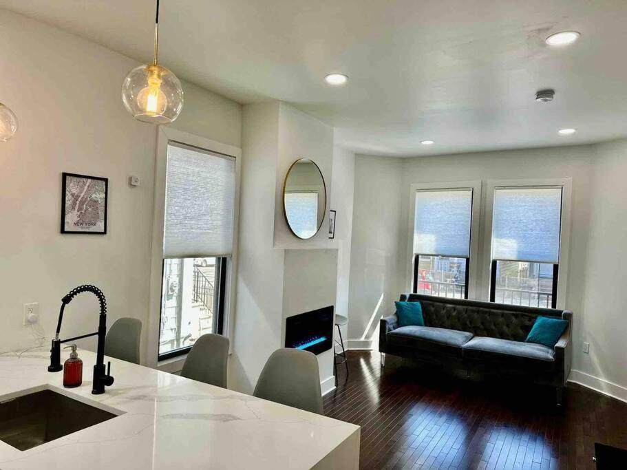 Апартаменти Secret Escape 20 Min From Nyc N 1 Джерсі-Сіті Екстер'єр фото