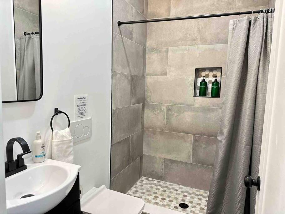 Апартаменти Secret Escape 20 Min From Nyc N 1 Джерсі-Сіті Екстер'єр фото