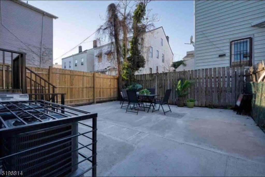 Апартаменти Secret Escape 20 Min From Nyc N 1 Джерсі-Сіті Екстер'єр фото